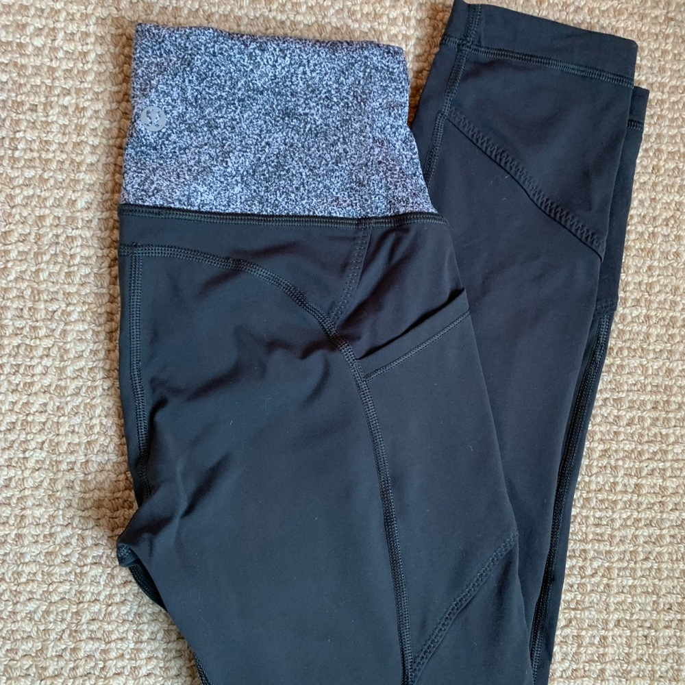 COPY - Lululemon crop leggings. Size 4